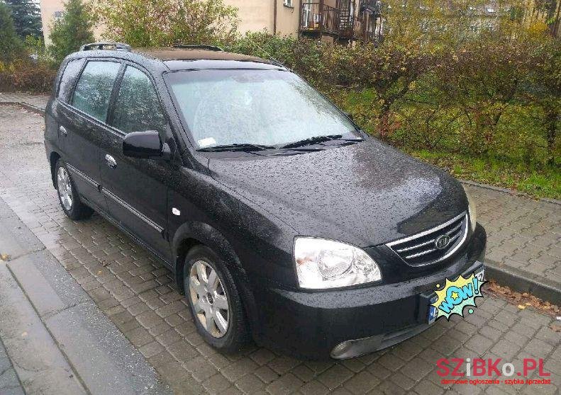 2003' Kia Carens photo #1
