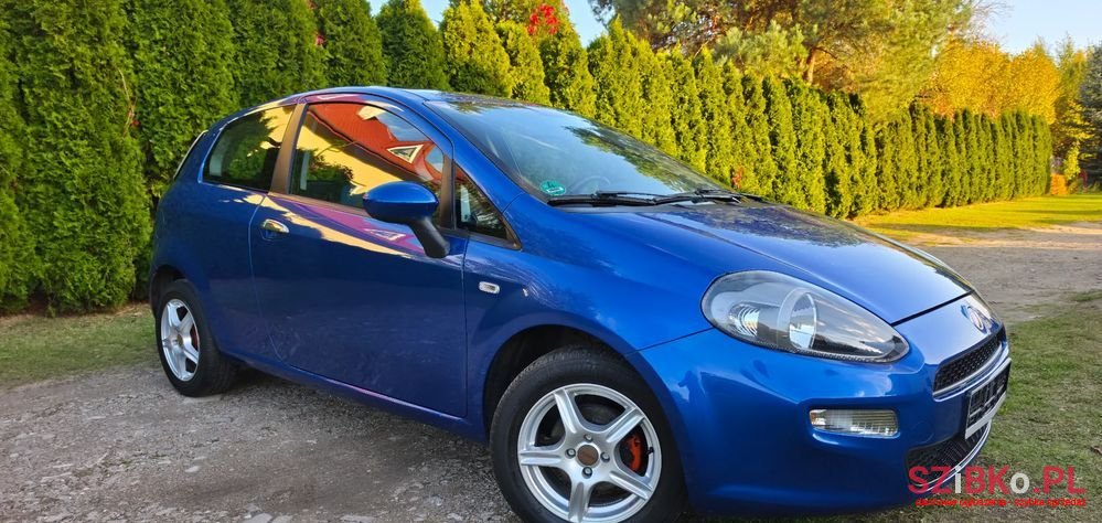 2013' Fiat Punto photo #4