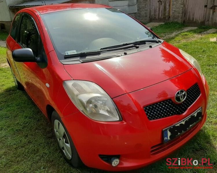 2007' Toyota Yaris photo #1