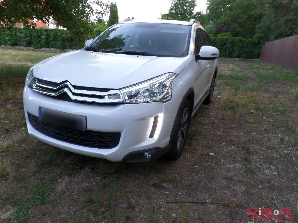 2014' Citroen C4 Aircross photo #1