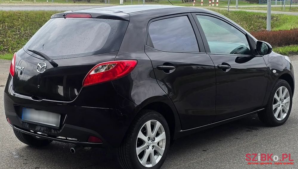 2011' Mazda 2 1.3 Mzr Active photo #5