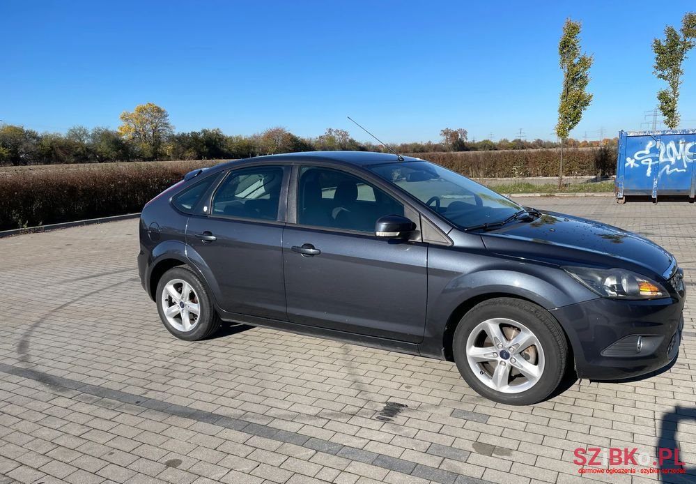2009' Ford Focus 1.8 Ghia photo #4