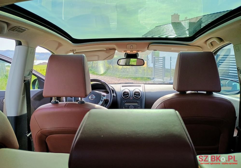 2007' Nissan Qashqai 2.0 4X4 Tekna photo #3