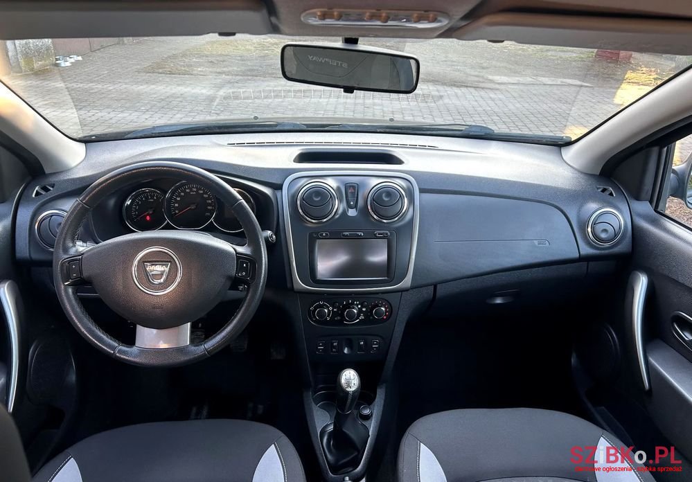 2013' Dacia Sandero Stepway Tce 90 Prestige photo #6