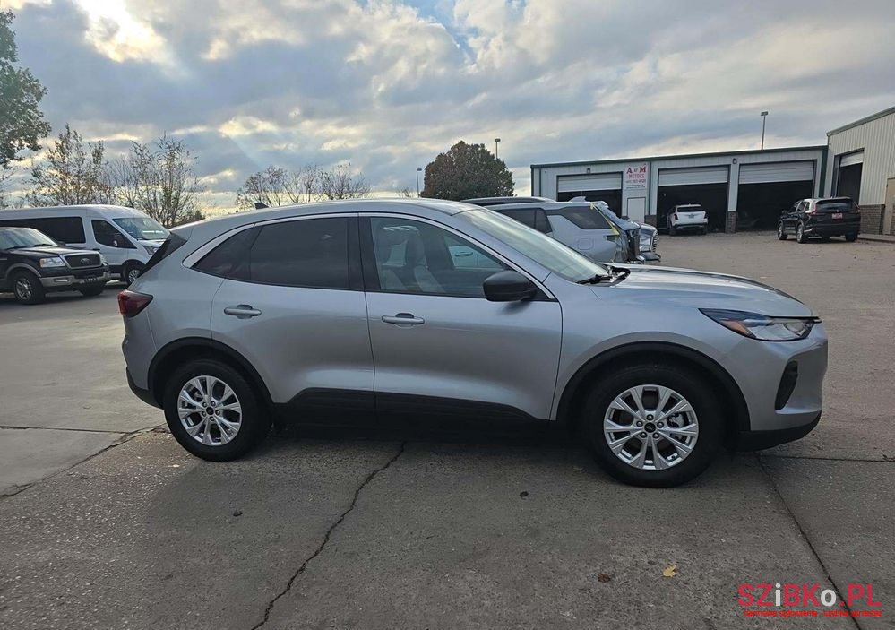 2023' Ford Escape photo #4