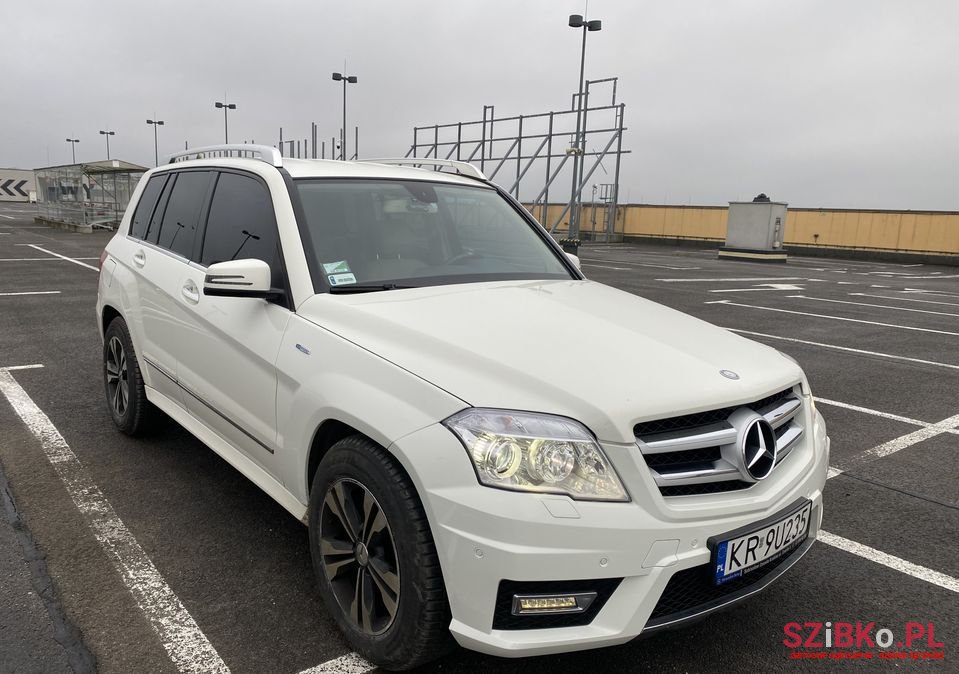 2010' Mercedes-Benz Glk photo #1
