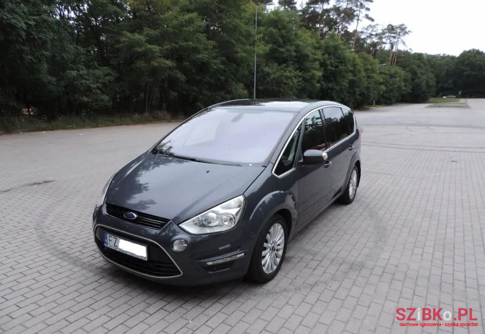 2010' Ford S-Max photo #2