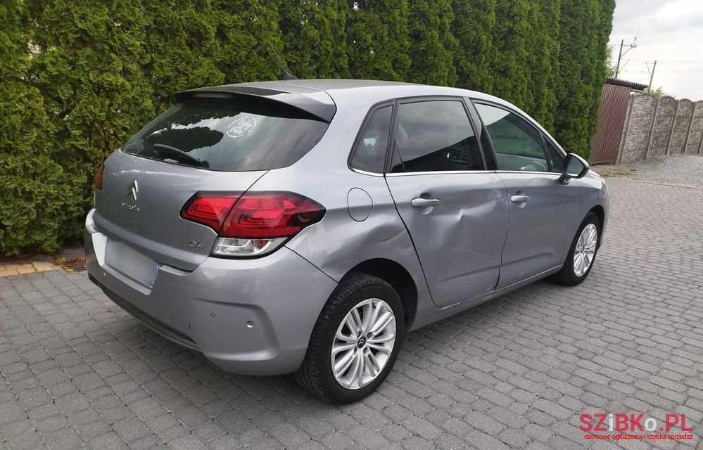 2017' Citroen C4 photo #6