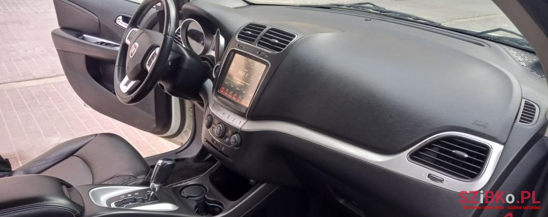 2012' Fiat Freemont photo #5