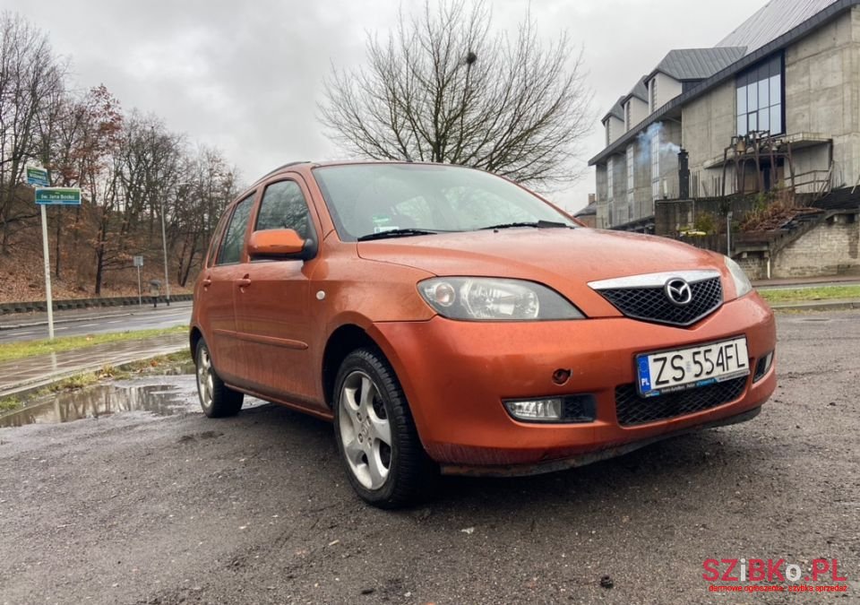 2003' Mazda 2 photo #1