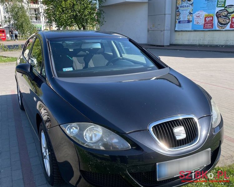 2007' SEAT Leon photo #1