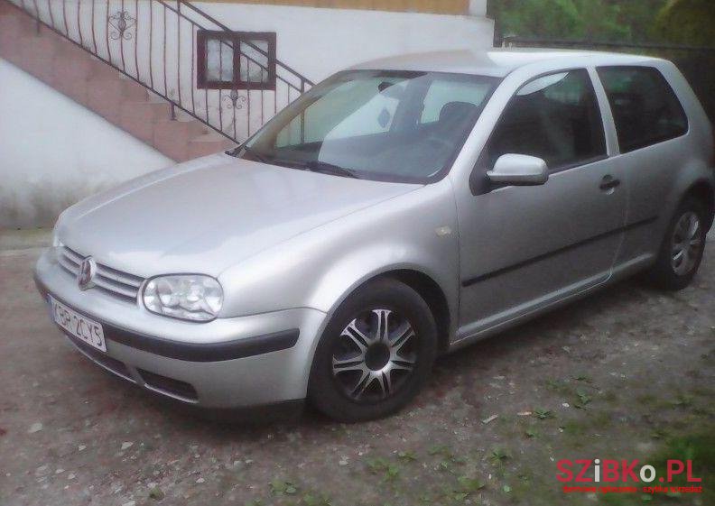 1999' Volkswagen Golf photo #2