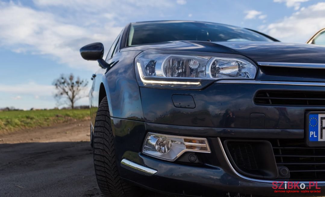 2012' Citroen C5 photo #5