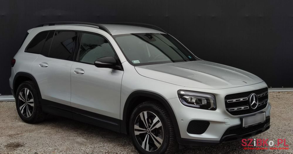 2021' Mercedes-Benz GLB photo #2