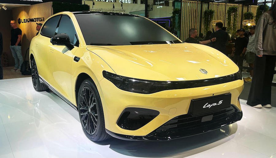 Leapmotor B05 at Munich Motor Show 2025