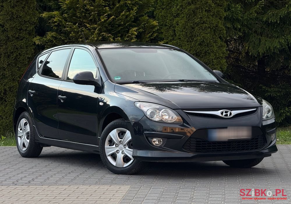 2011' Hyundai i30 photo #1