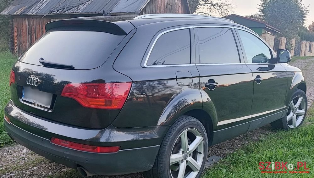 2007' Audi Q7 photo #6