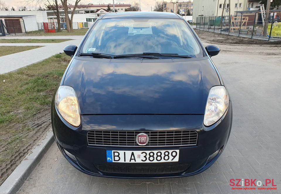 2008' Fiat Grande Punto photo #2
