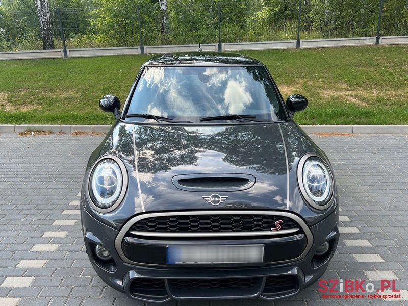 2021' MINI Cooper S Standard photo #3