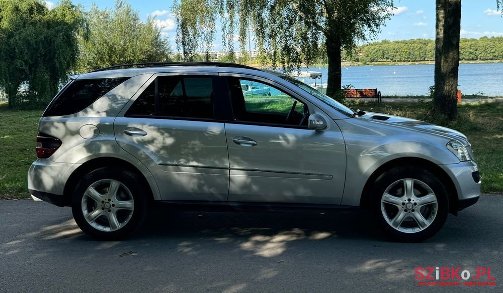 2007' Mercedes-Benz Ml 350 4-Matic photo #6