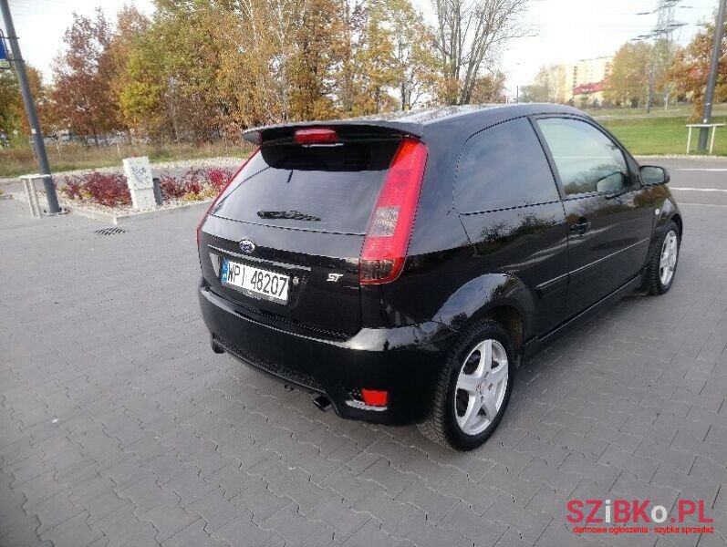 2005' Ford Fiesta photo #5