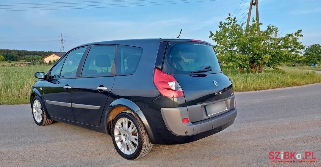 2007' Renault Grand Scenic photo #4