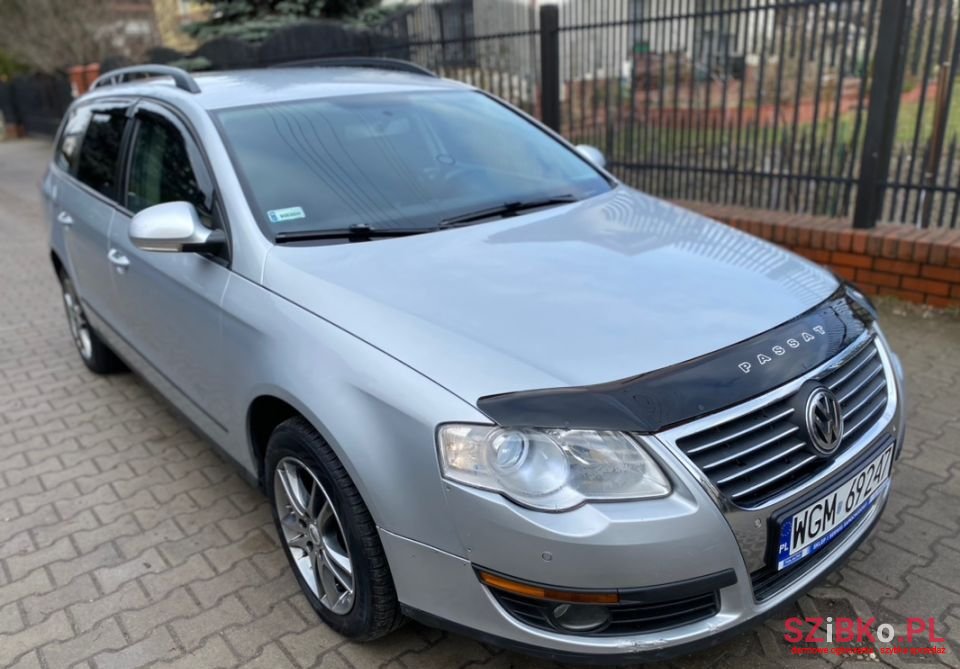 2006' Volkswagen Passat photo #2