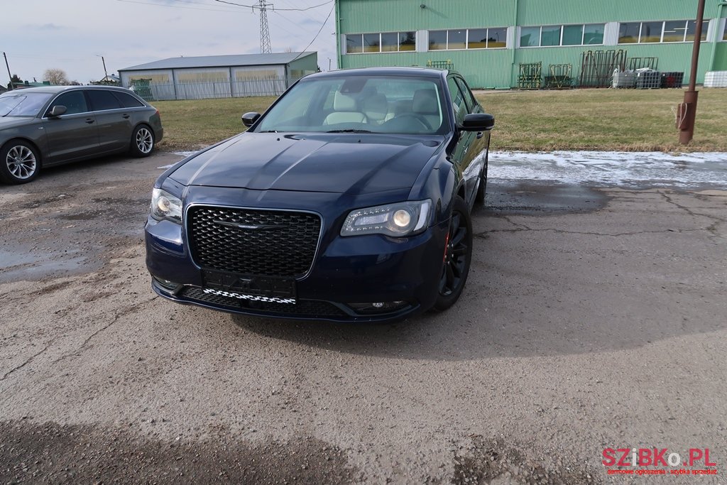 2016' Chrysler 300 C photo #1