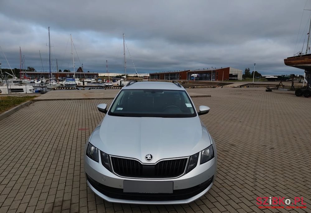 2018' Skoda Octavia 1.6 Tdi Ambition photo #2