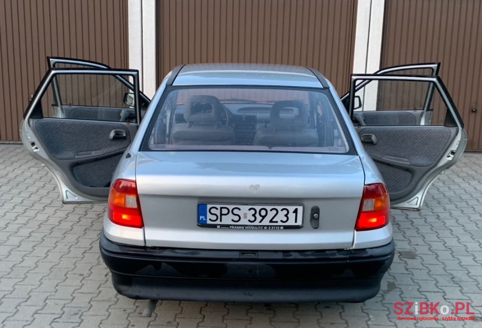 1993' Opel Astra photo #6