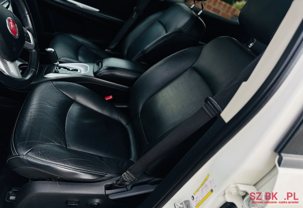 2013' Fiat Freemont photo #6