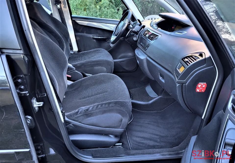 2008' Citroen C4 Grand Picasso photo #5