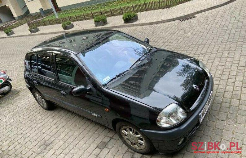 2000' Renault Clio photo #5