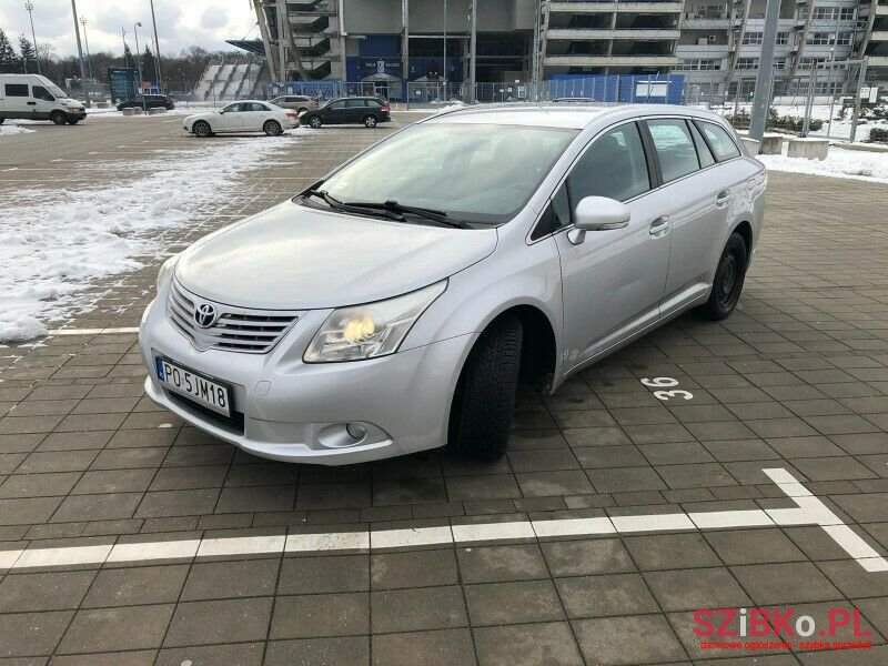 2010' Toyota Avensis photo #3