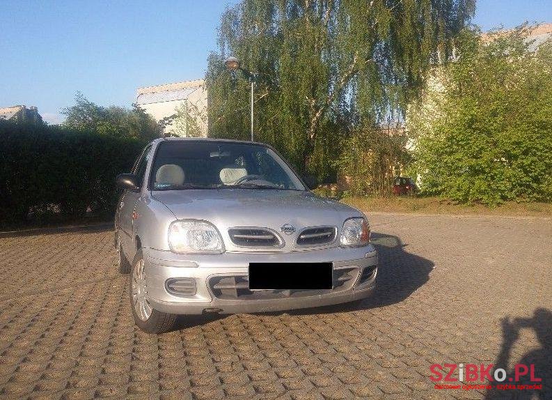 2001' Nissan Micra photo #2