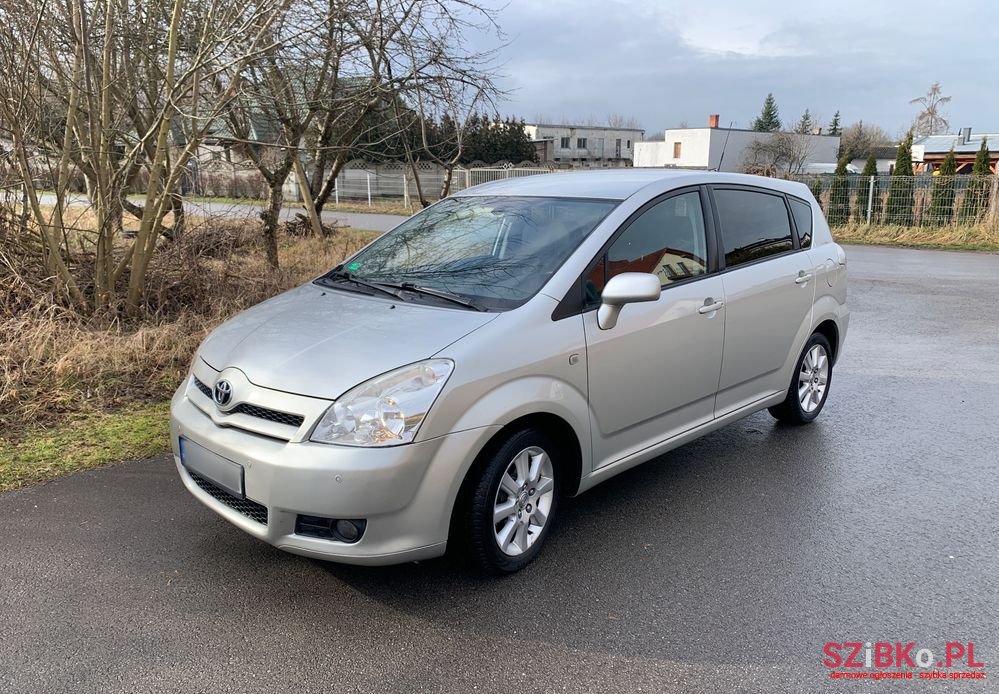 2006' Toyota Corolla Verso 2.2 D-4D Sol photo #1