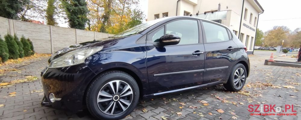 2013' Peugeot 208 1.2 Vti Active photo #5