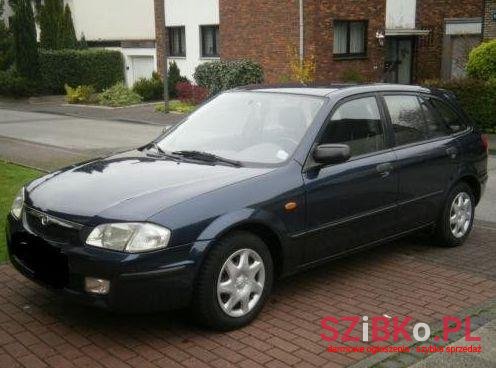 1999' Mazda 323 photo #1