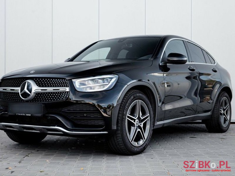 2019' Mercedes-Benz GLC photo #1