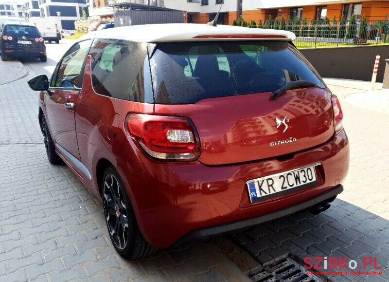 2011' Citroen DS3 photo #2