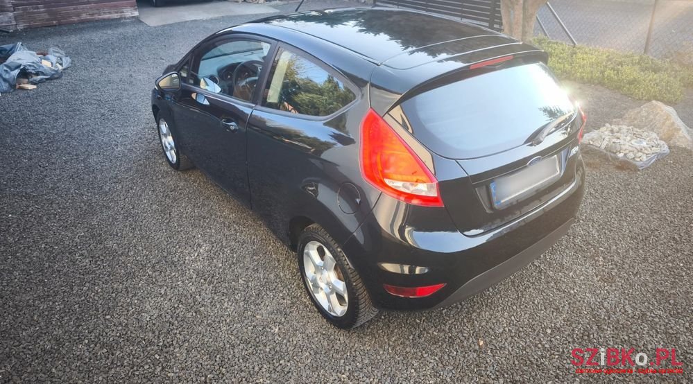 2009' Ford Fiesta photo #4