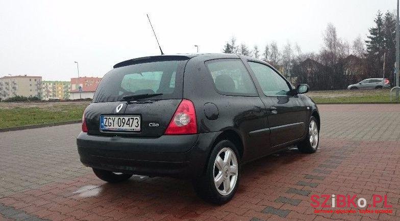 2003' Renault Clio photo #1