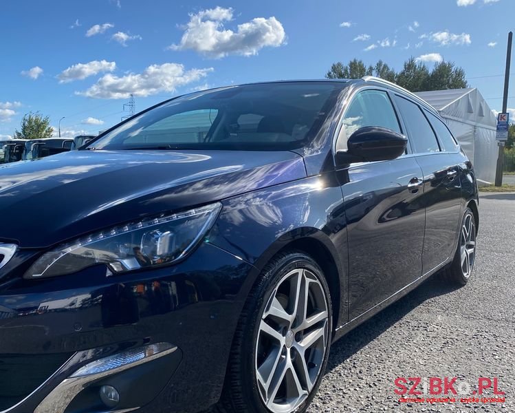 2015' Peugeot 308 photo #3