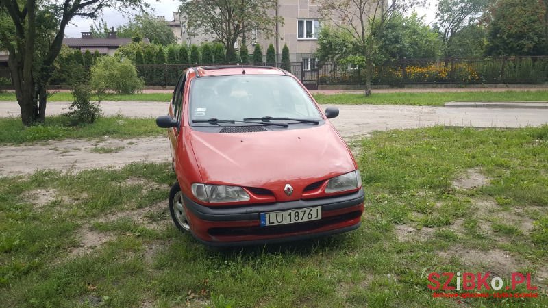 1998' Renault Megane photo #2