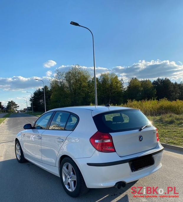 2008' BMW 1 Series photo #3