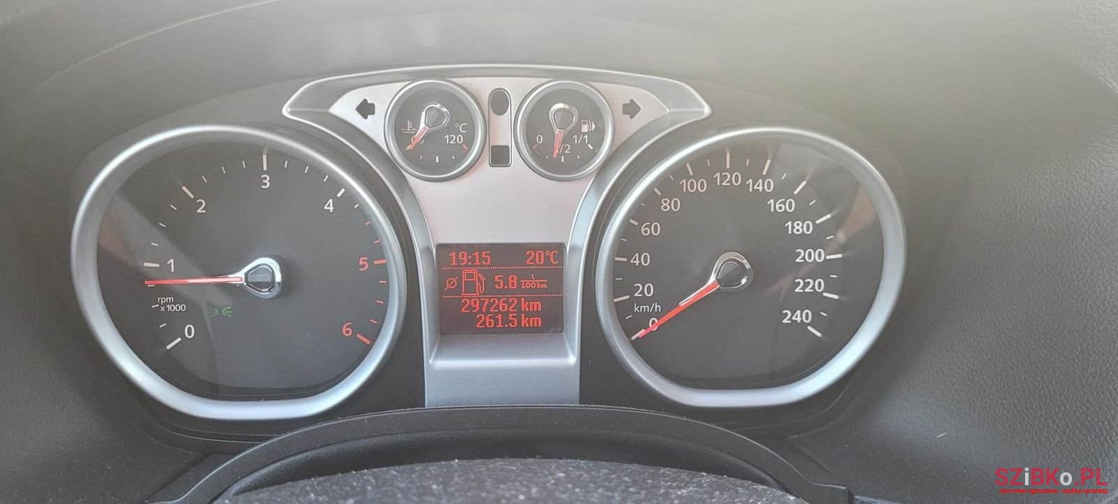 2009' Ford Focus photo #5