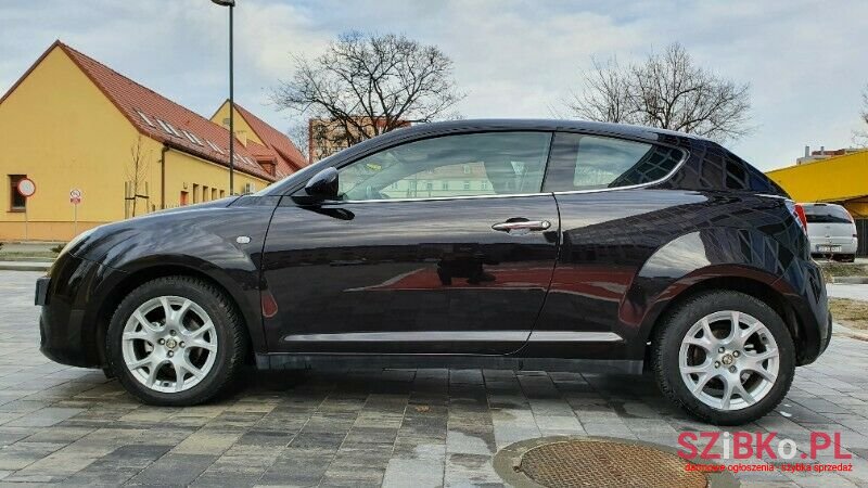 2011' Alfa Romeo MiTo photo #3