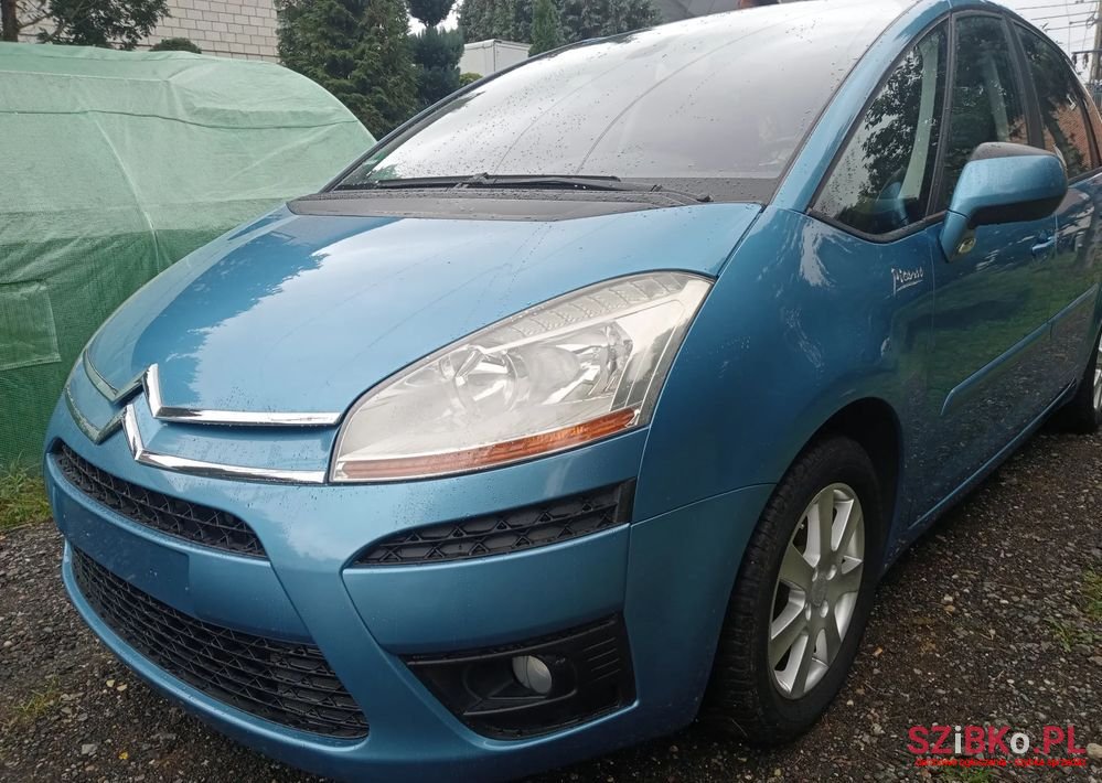 2008' Citroen C4 Picasso photo #2