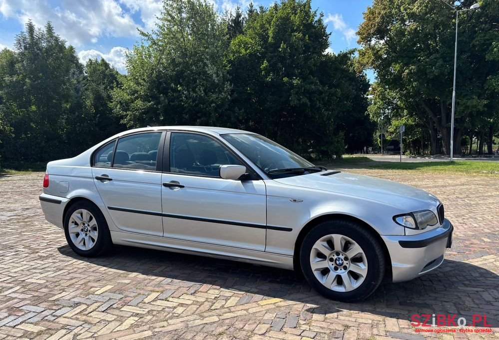 2004' BMW 3 Series 318D photo #3