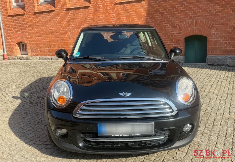 2010' MINI Cooper D Brick Lane photo #3